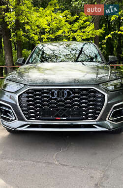 Внедорожник / Кроссовер Audi Q5 2022 в Одессе