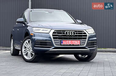 Внедорожник / Кроссовер Audi Q5 2018 в 