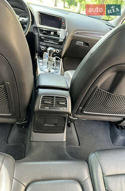 Позашляховик / Кросовер Audi Q5 2015 в 