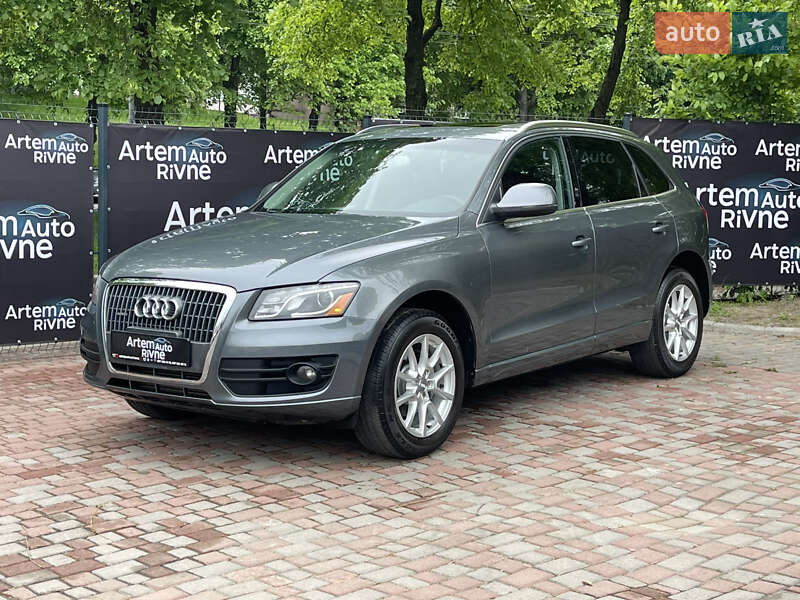 Внедорожник / Кроссовер Audi Q5 2012 в 