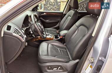 Внедорожник / Кроссовер Audi Q5 2015 в 