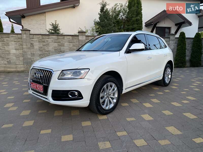 Внедорожник / Кроссовер Audi Q5 2015 в 