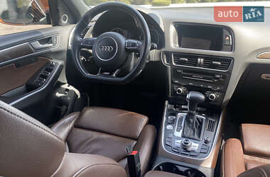 Внедорожник / Кроссовер Audi Q5 2015 в 