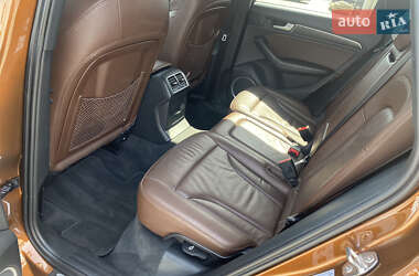 Внедорожник / Кроссовер Audi Q5 2015 в 