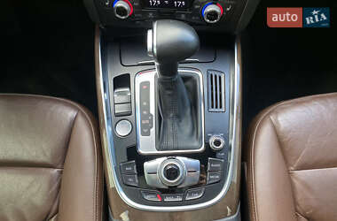 Внедорожник / Кроссовер Audi Q5 2015 в 