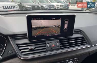 Внедорожник / Кроссовер Audi Q5 2018 в 