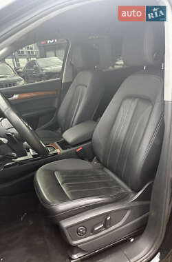 Позашляховик / Кросовер Audi Q5 2020 в 