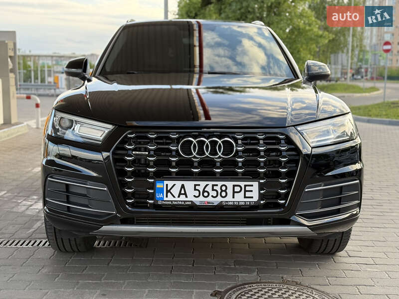 Внедорожник / Кроссовер Audi Q5 2017 в Киеве
