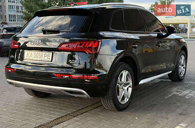 Внедорожник / Кроссовер Audi Q5 2017 в 