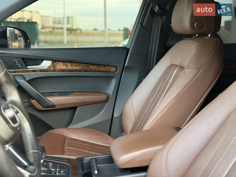 Внедорожник / Кроссовер Audi Q5 2017 в Киеве