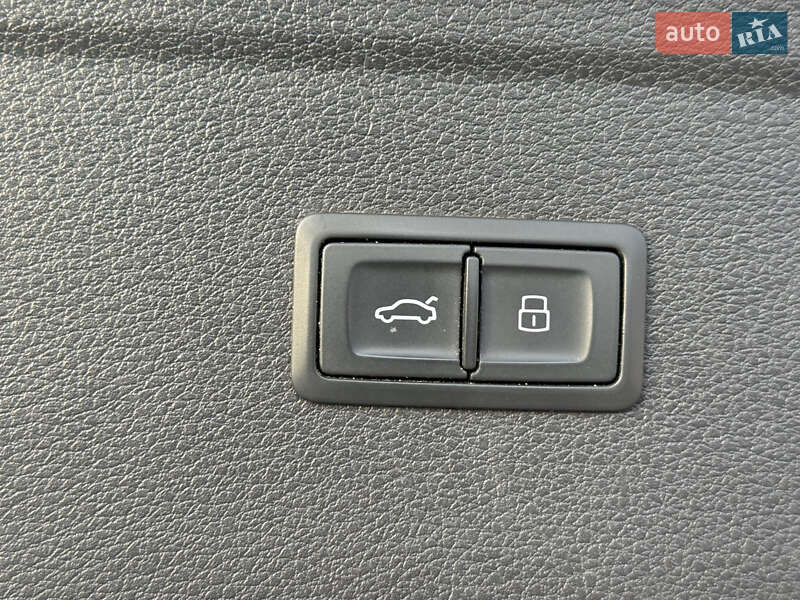 Внедорожник / Кроссовер Audi Q5 2017 в Киеве