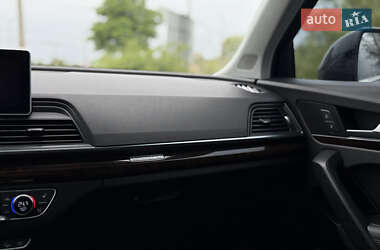Внедорожник / Кроссовер Audi Q5 2019 в 