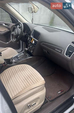Внедорожник / Кроссовер Audi Q5 2012 в 