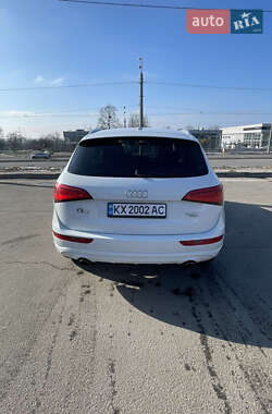 Внедорожник / Кроссовер Audi Q5 2012 в 