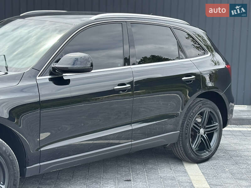Позашляховик / Кросовер Audi Q5 2016 в Самборі