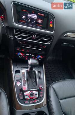 Внедорожник / Кроссовер Audi Q5 2015 в 