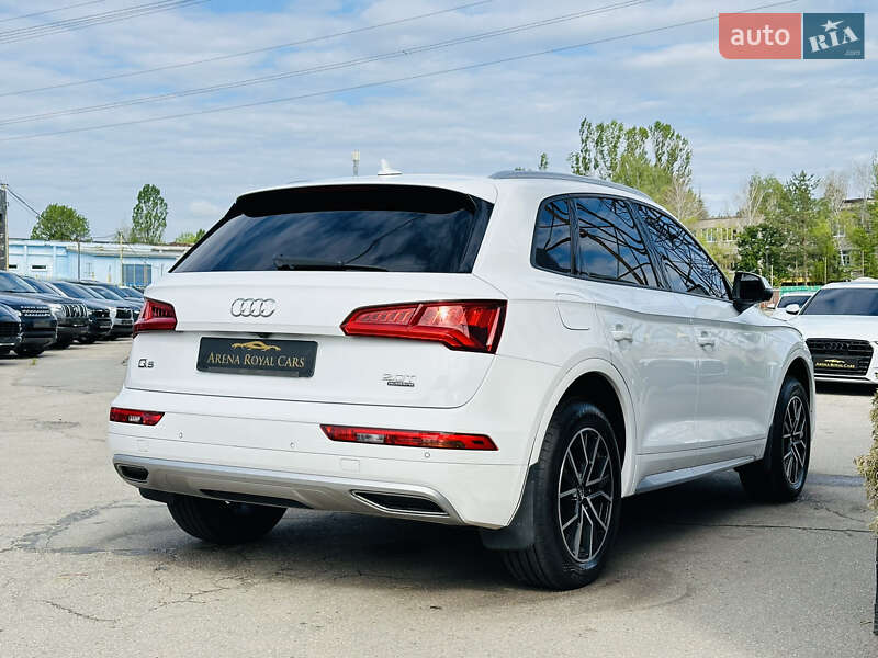 Внедорожник / Кроссовер Audi Q5 2018 в Харькове