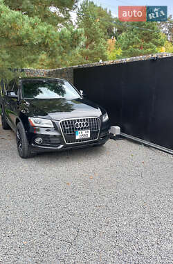 Внедорожник / Кроссовер Audi Q5 2015 в 