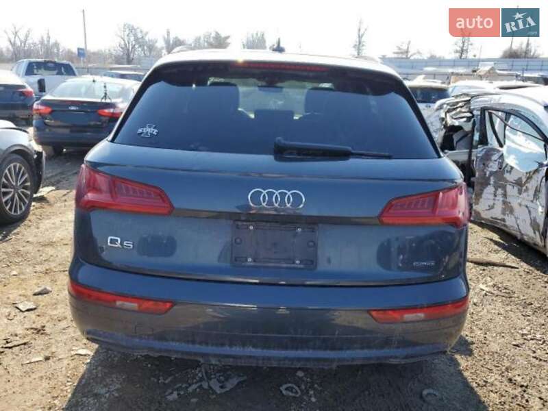 Внедорожник / Кроссовер Audi Q5 2020 в 