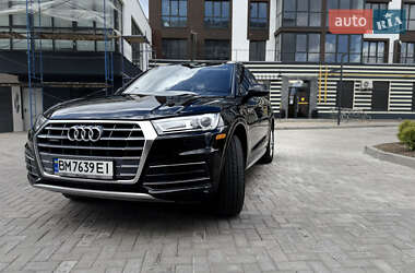 Позашляховик / Кросовер Audi Q5 2017 в 