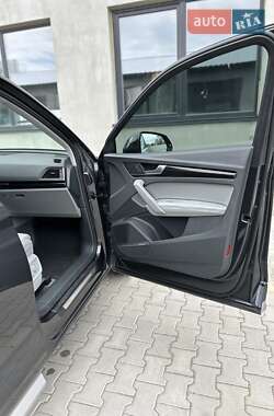 Внедорожник / Кроссовер Audi Q5 2019 в 