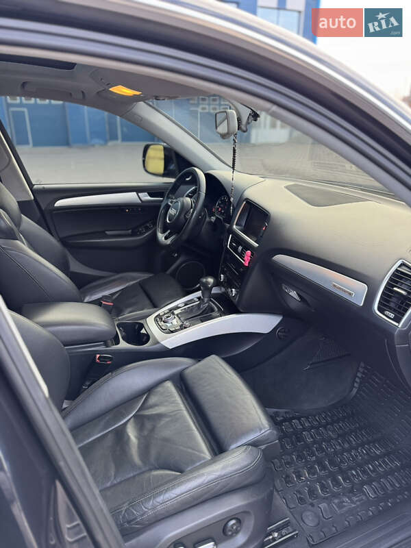 Позашляховик / Кросовер Audi Q5 2013 в Івано-Франківську