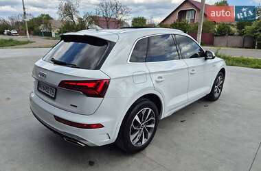 Внедорожник / Кроссовер Audi Q5 2022 в 