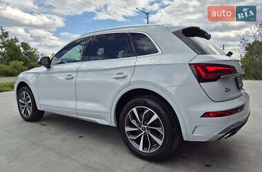 Внедорожник / Кроссовер Audi Q5 2022 в 