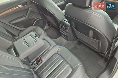 Внедорожник / Кроссовер Audi Q5 2022 в 