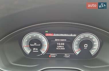 Внедорожник / Кроссовер Audi Q5 2022 в 