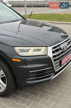 Внедорожник / Кроссовер Audi Q5 2018 в 