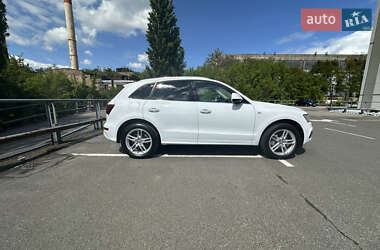 Позашляховик / Кросовер Audi Q5 2016 в Києві