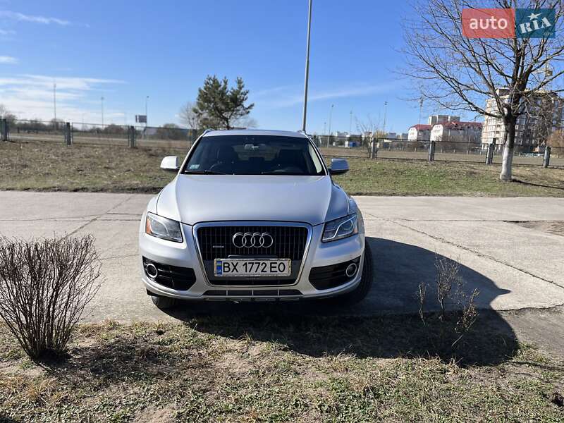 Внедорожник / Кроссовер Audi Q5 2010 в Нетешине фото 17 Внедорожник / Кроссовер Audi Q5 2010 в Нетешине
