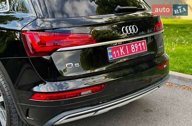 Позашляховик / Кросовер Audi Q5 2021 в 