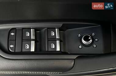 Позашляховик / Кросовер Audi Q5 2021 в 
