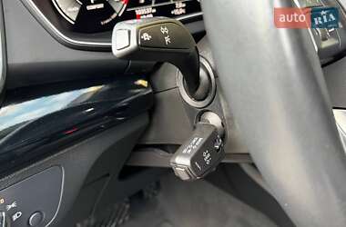 Позашляховик / Кросовер Audi Q5 2021 в 
