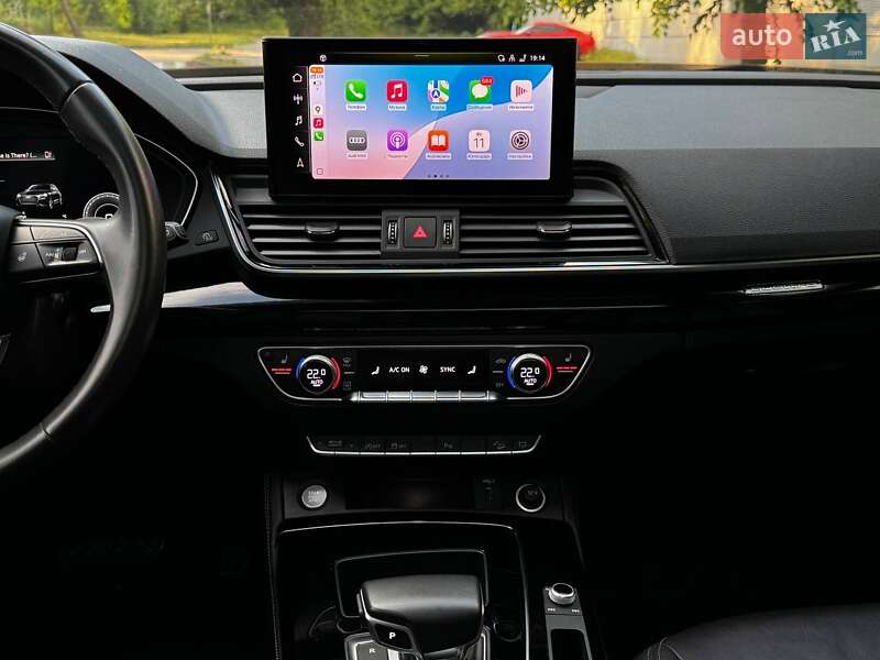 Внедорожник / Кроссовер Audi Q5 2021 в Киеве