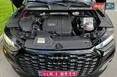 Позашляховик / Кросовер Audi Q5 2021 в 