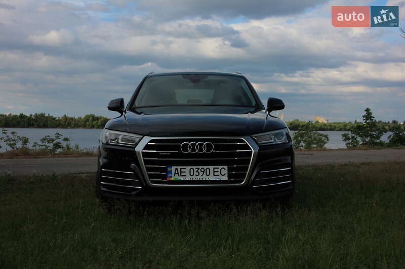 Внедорожник / Кроссовер Audi Q5 2017 в Днепре
