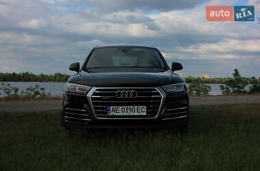 Позашляховик / Кросовер Audi Q5 2017 в 