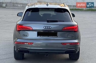 Внедорожник / Кроссовер Audi Q5 2021 в 