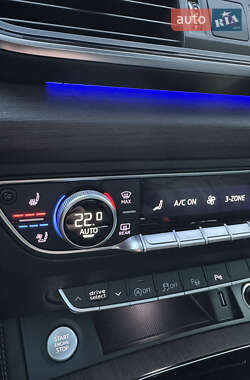 Внедорожник / Кроссовер Audi Q5 2021 в 
