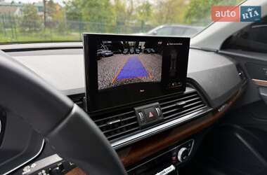 Внедорожник / Кроссовер Audi Q5 2022 в 