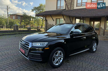 Внедорожник / Кроссовер Audi Q5 2019 в 