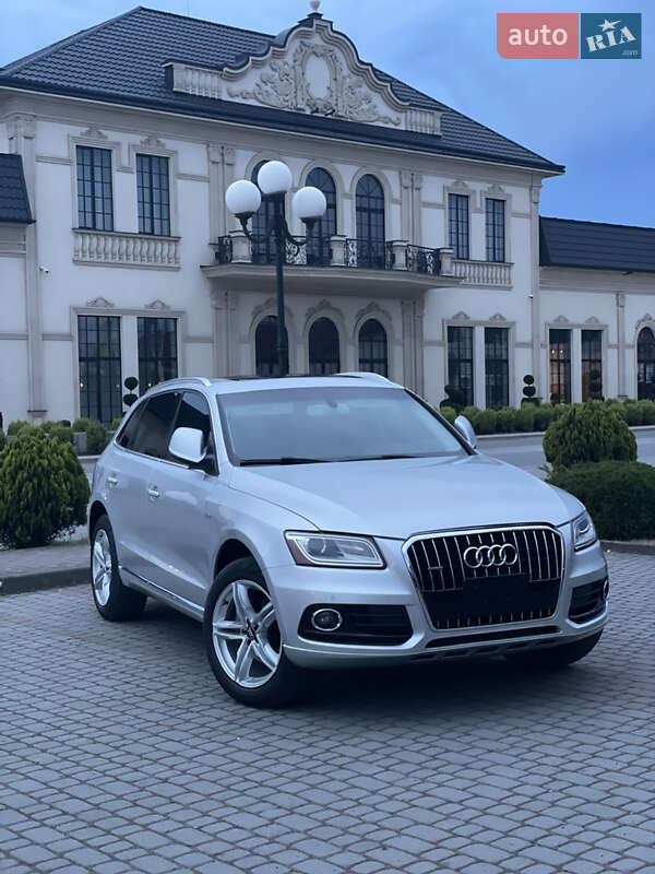 Позашляховик / Кросовер Audi Q5 2012 в 