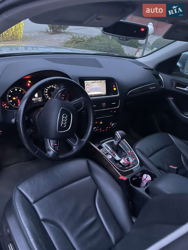 Внедорожник / Кроссовер Audi Q5 2012 в Мукачево
