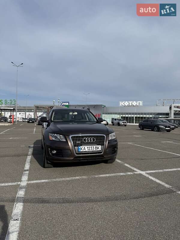 Внедорожник / Кроссовер Audi Q5 2011 в Киеве