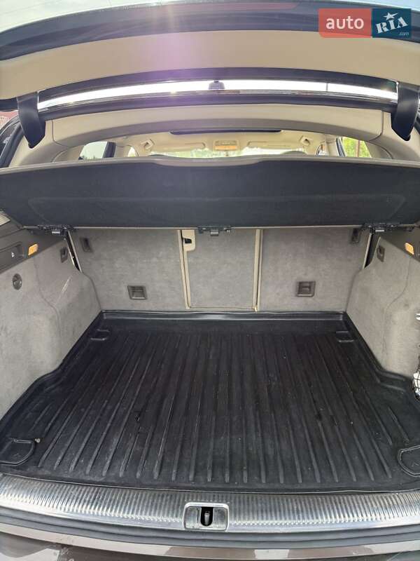 Внедорожник / Кроссовер Audi Q5 2011 в Киеве
