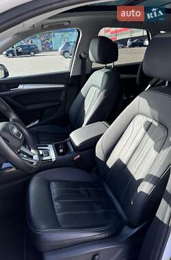 Позашляховик / Кросовер Audi Q5 2022 в 