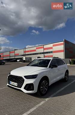 Позашляховик / Кросовер Audi Q5 2022 в 